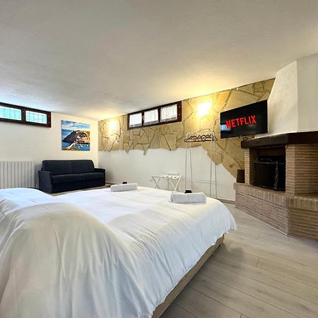 Residence Il Boschetto - Villa Con Piscina 格罗塞托 外观 照片