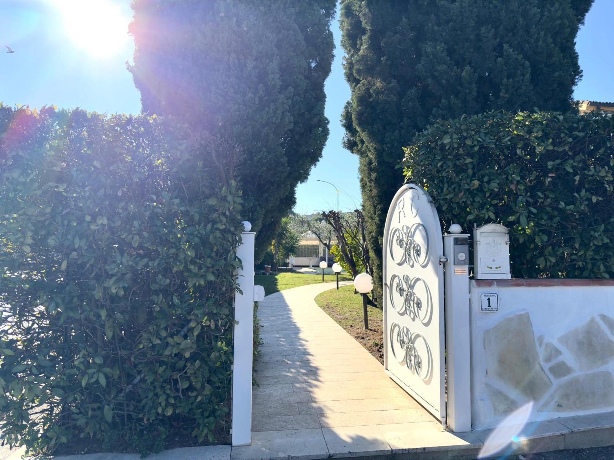 Residence Il Boschetto - Villa Con Piscina 格罗塞托 外观 照片